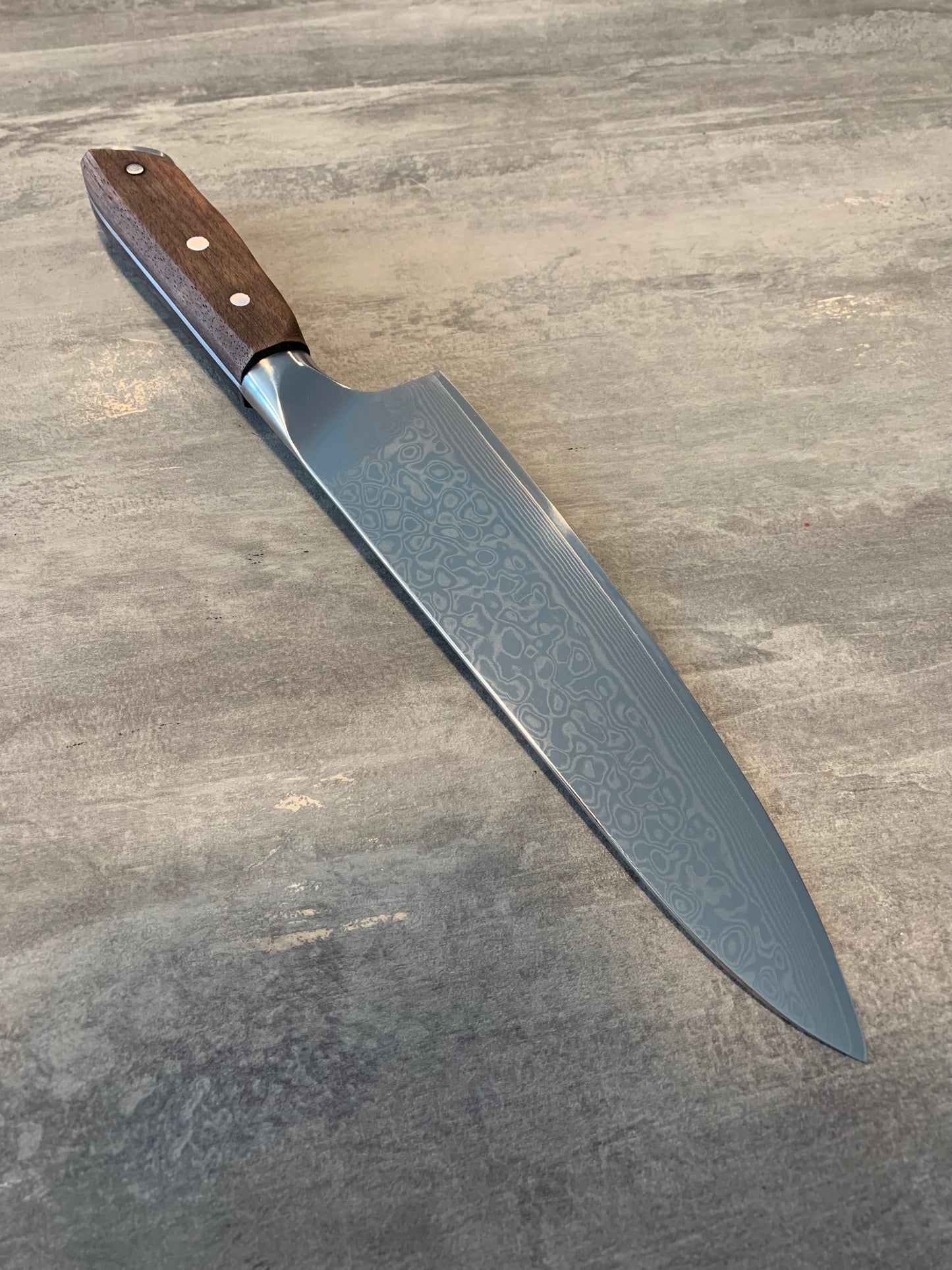 Gyuto noisetier noir (coutelleriestl)