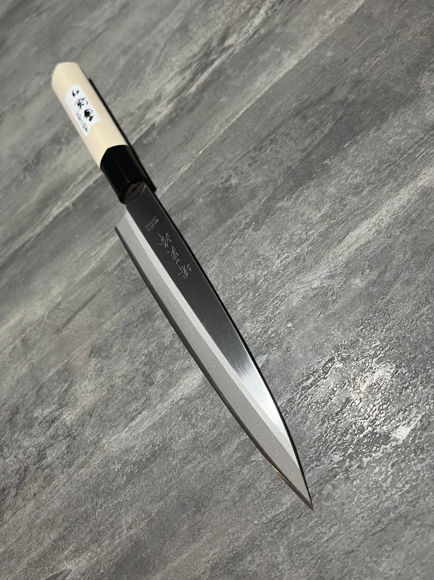 Sashimi (japonais) 18cm